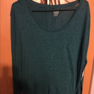 Old navy woman’s long sleeve shirt